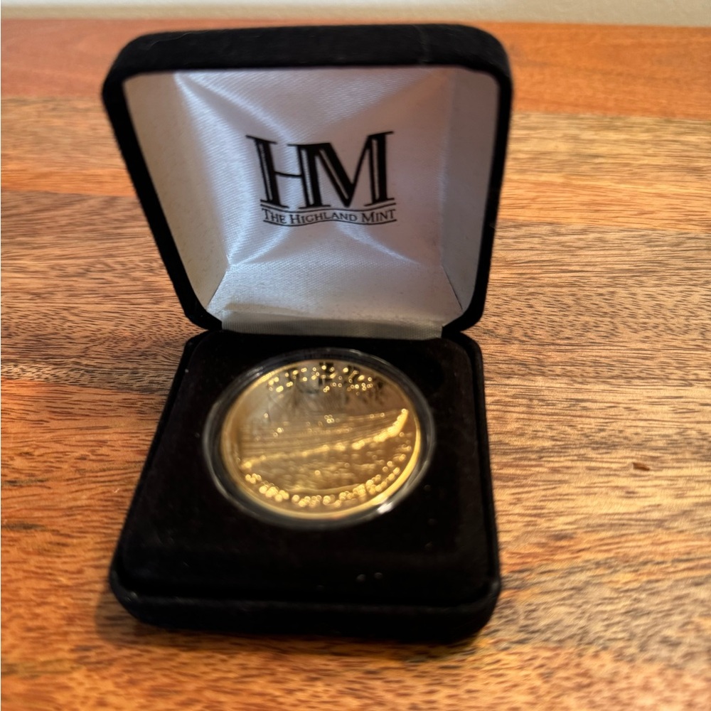 Titanic “Ship of Dreams” Medallion
